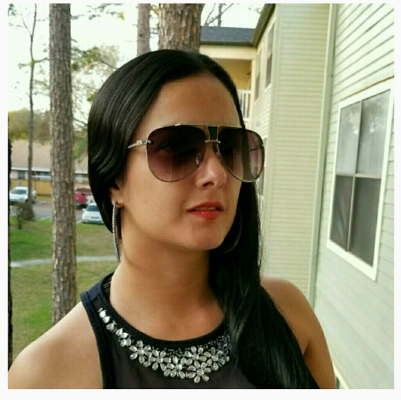 Brand new trendy woman sunglasses - Picture 4 of 4